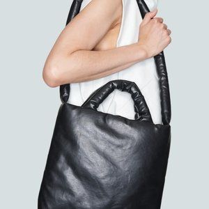 KASSL Small Oil Pillow Bag